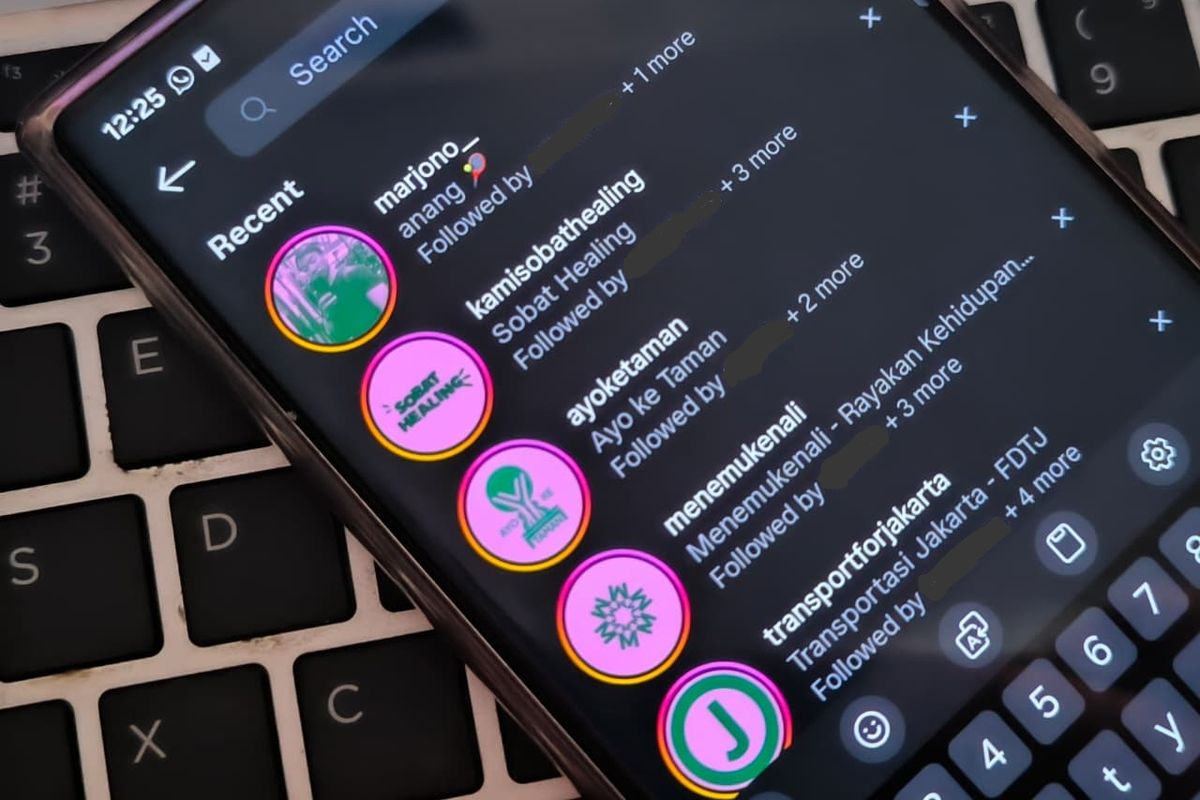 Foto Profil Pink Hijau