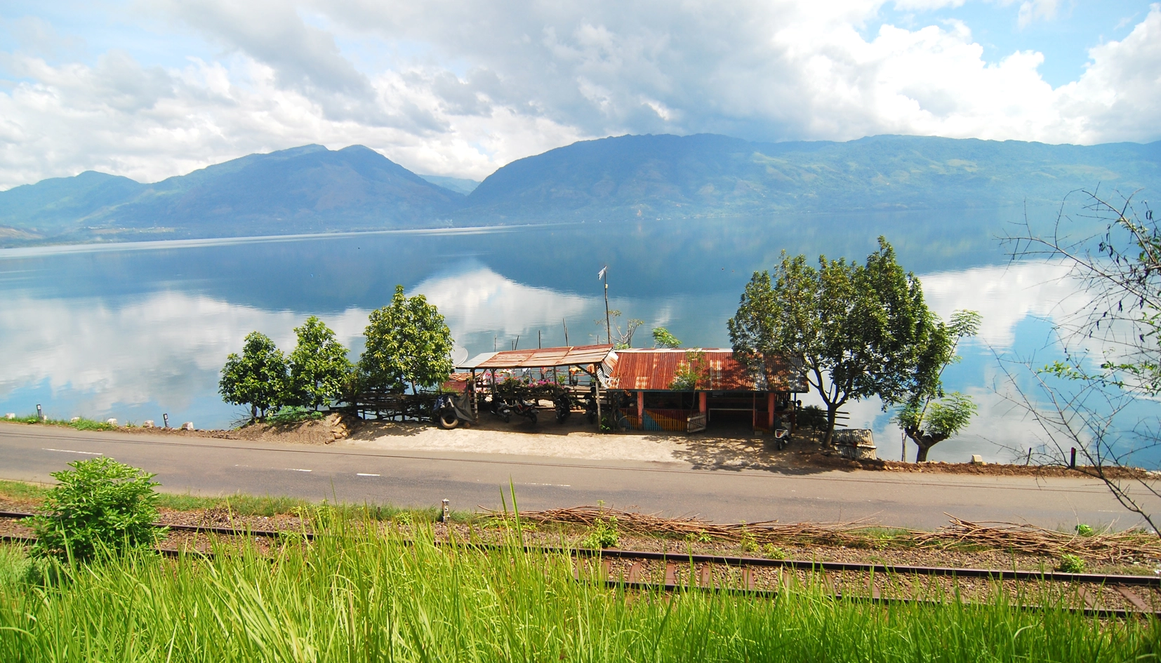 tips wisata Danau Singkarak