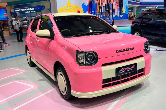Daihatsu Ayla Modern Vintage