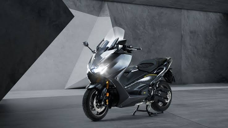 Yamaha TMAX 560